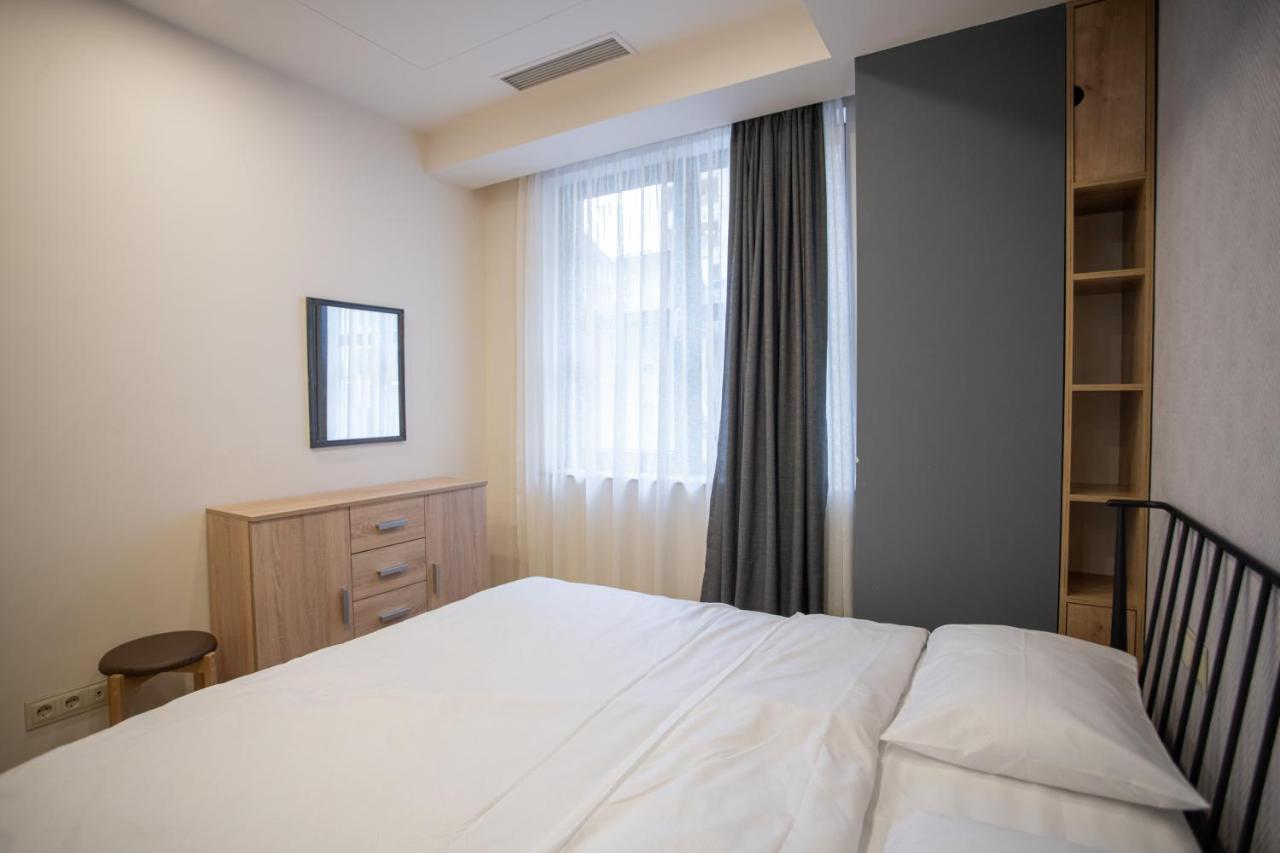 Fantastic Apartments Near Republic Square, Perfect Location, Mystreet Company Ереван Экстерьер фото