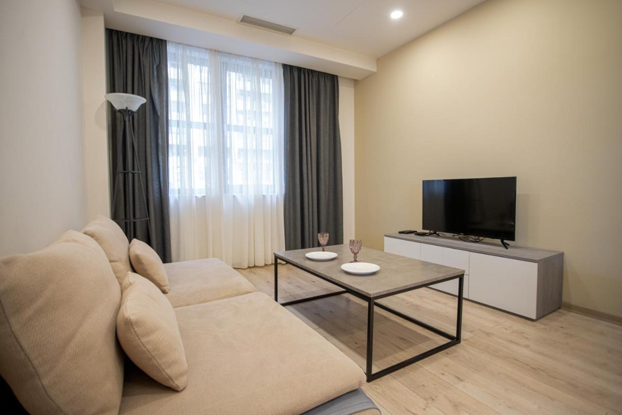 Fantastic Apartments Near Republic Square, Perfect Location, Mystreet Company Ереван Экстерьер фото