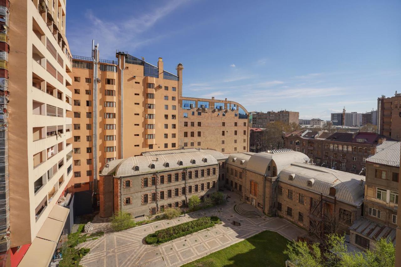 Fantastic Apartments Near Republic Square, Perfect Location, Mystreet Company Ереван Экстерьер фото
