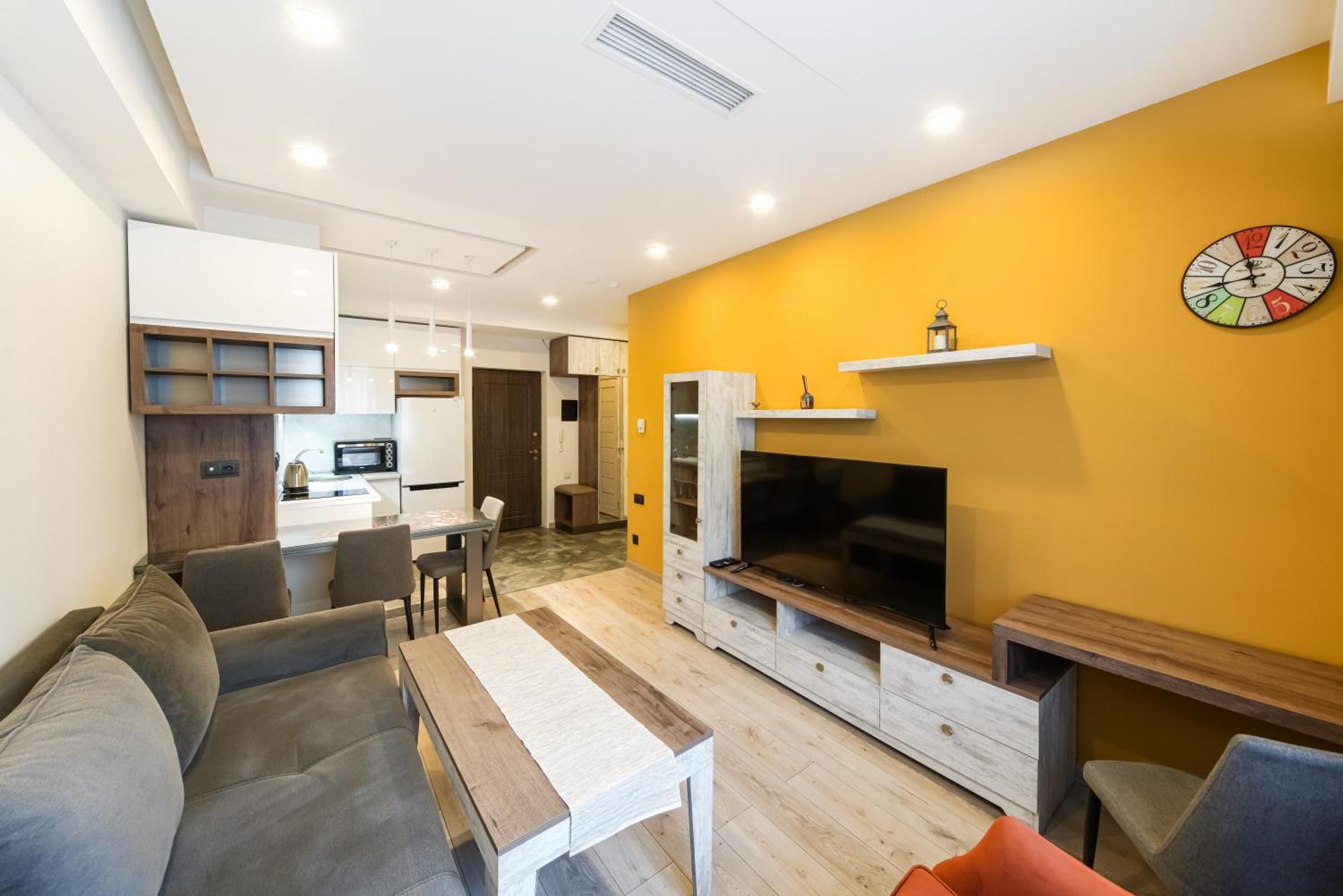 Fantastic Apartments Near Republic Square, Perfect Location, Mystreet Company Ереван Экстерьер фото