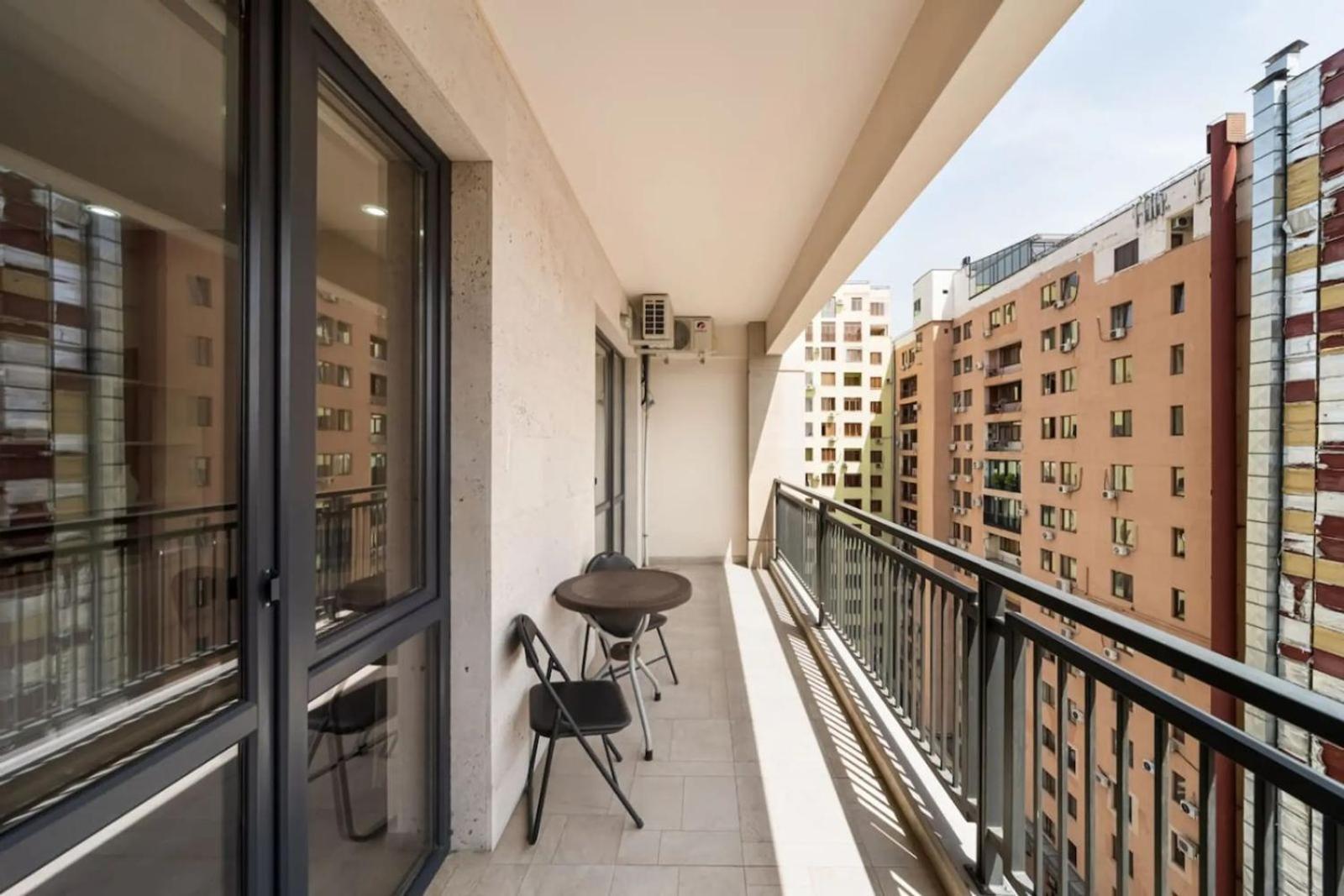 Fantastic Apartments Near Republic Square, Perfect Location, Mystreet Company Ереван Экстерьер фото