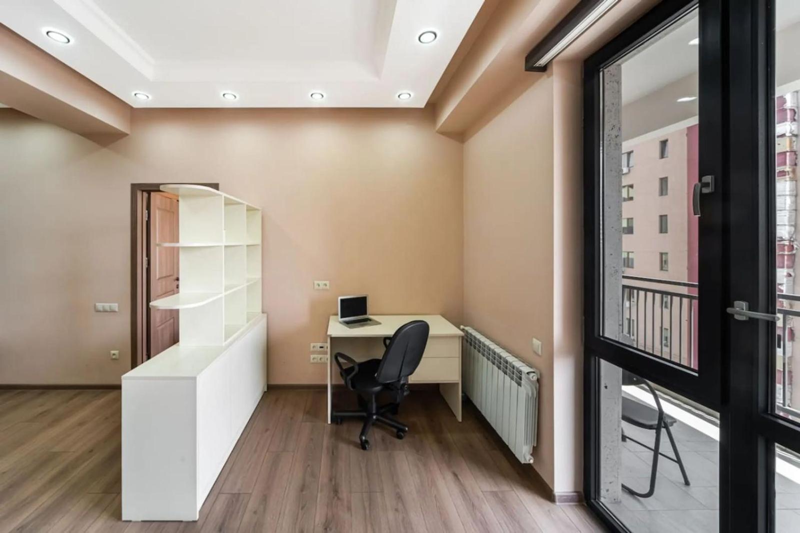 Fantastic Apartments Near Republic Square, Perfect Location, Mystreet Company Ереван Экстерьер фото