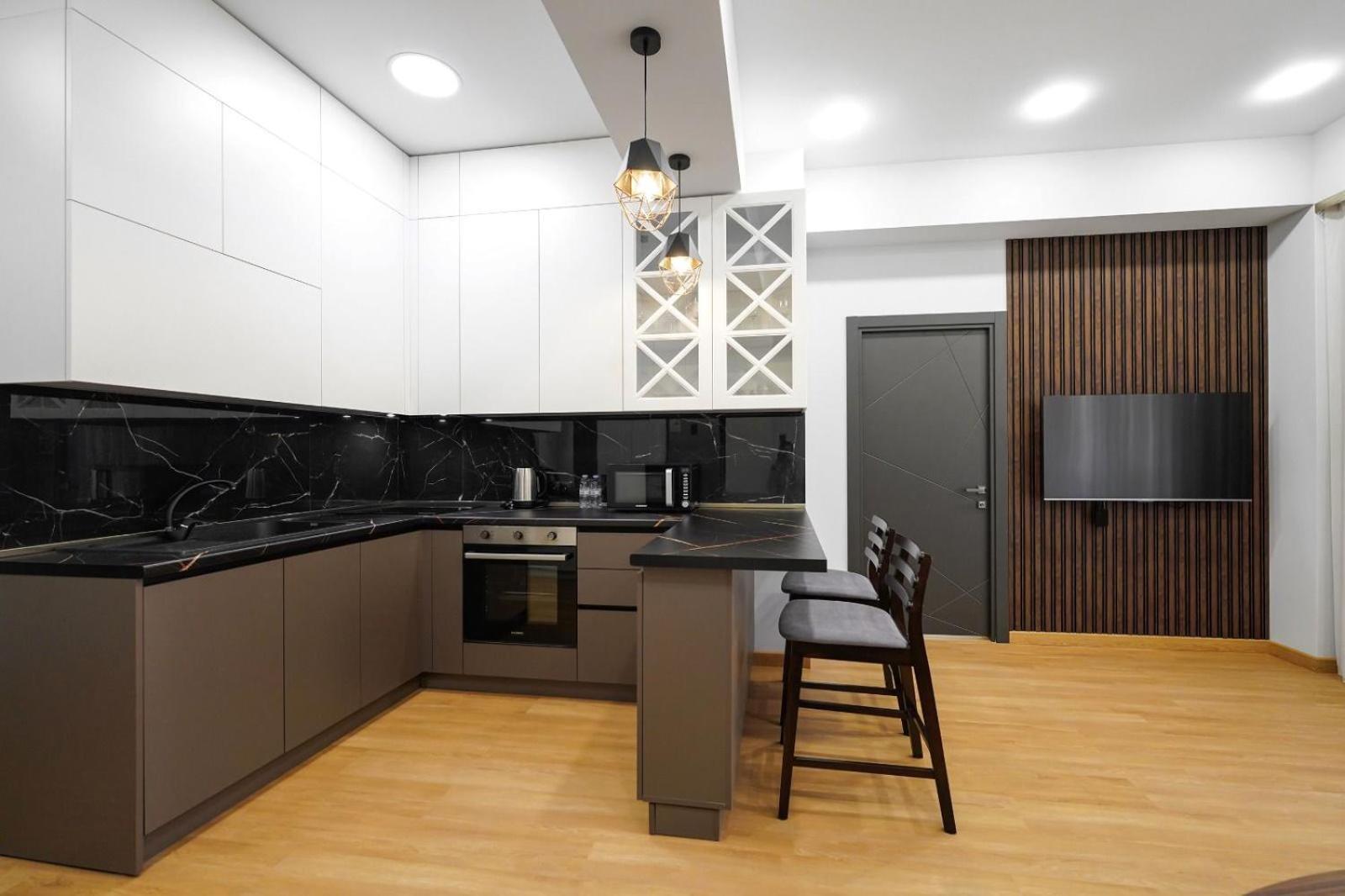 Fantastic Apartments Near Republic Square, Perfect Location, Mystreet Company Ереван Экстерьер фото