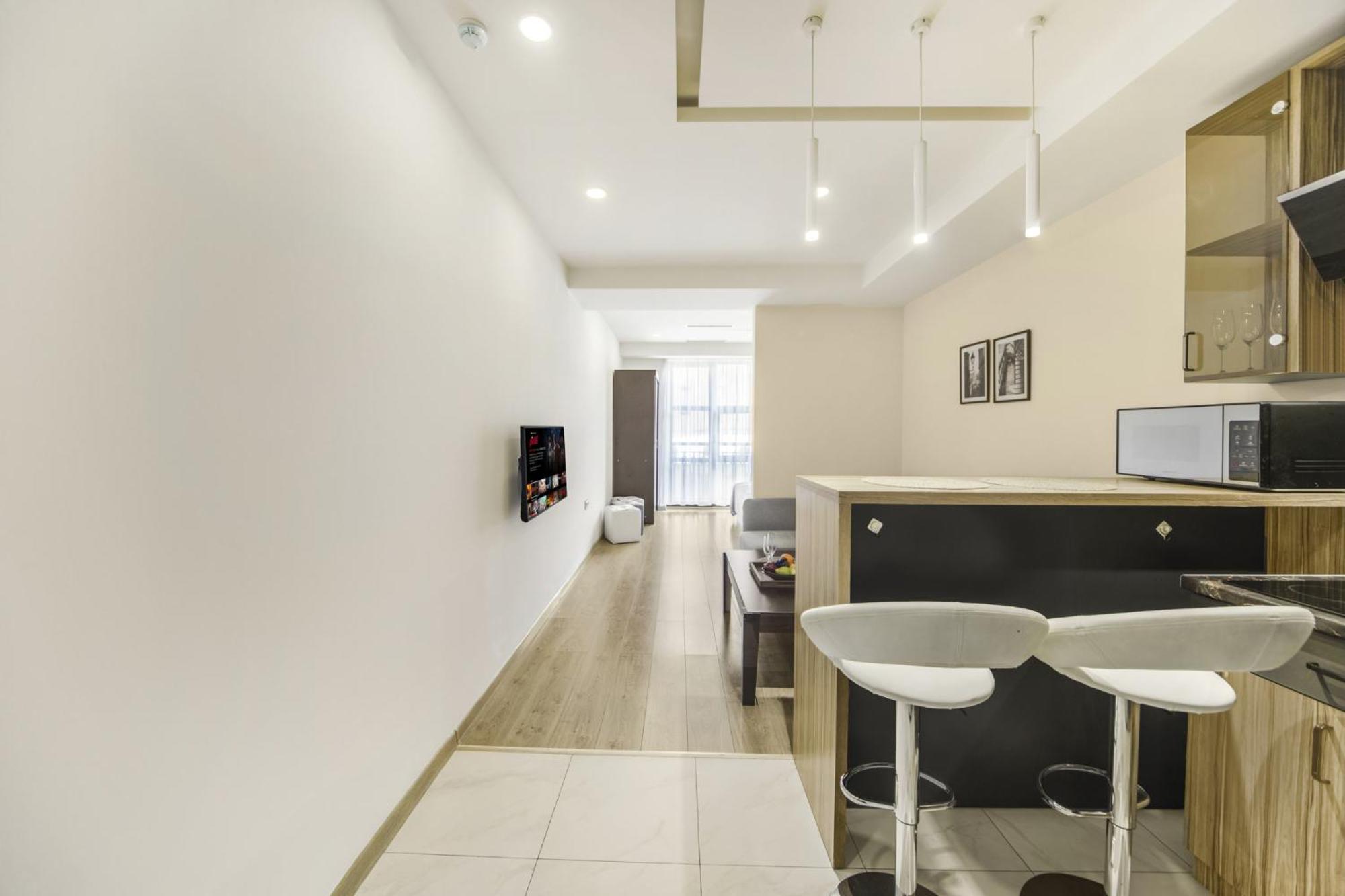 Fantastic Apartments Near Republic Square, Perfect Location, Mystreet Company Ереван Экстерьер фото